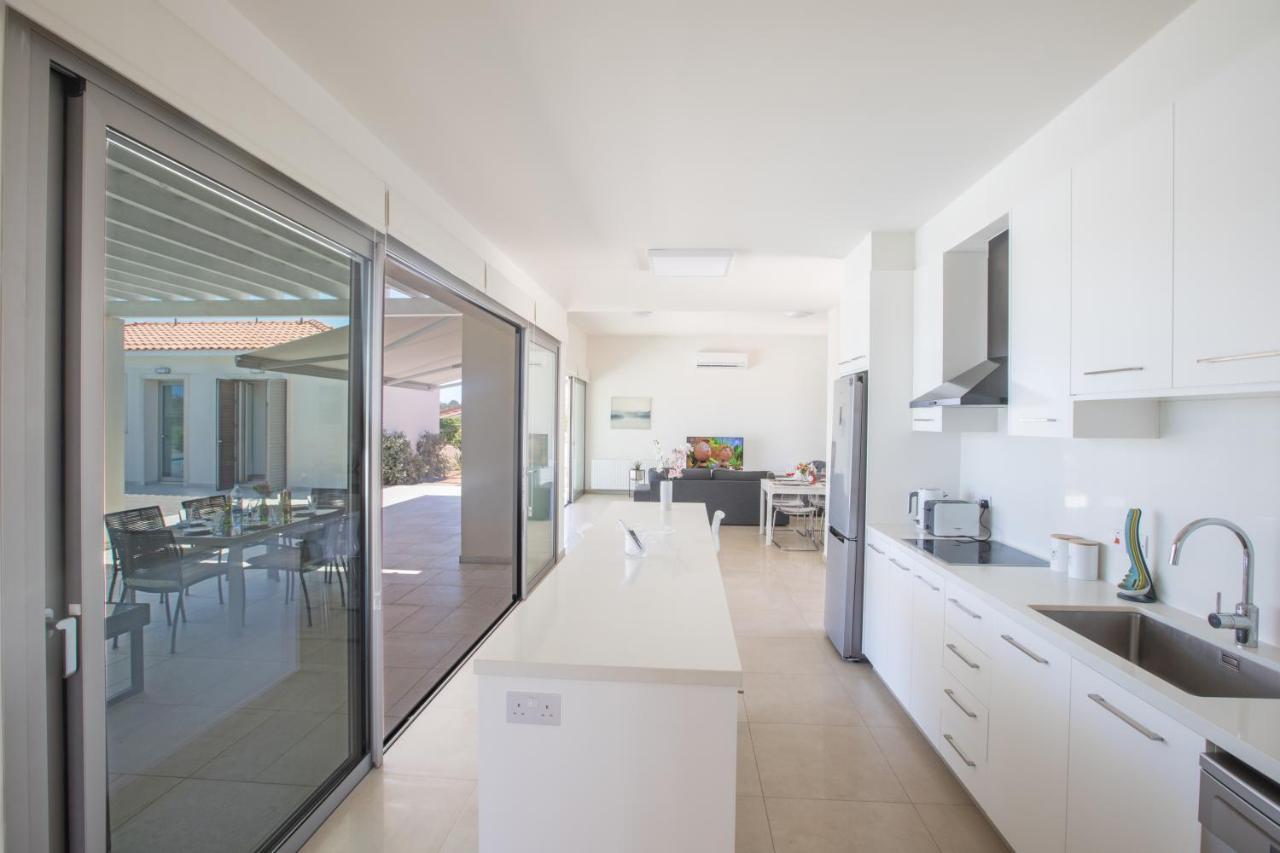 Leda Villa Protaras Exterior foto